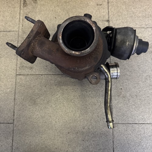 Genuine volvo v40 diesel - genuine,